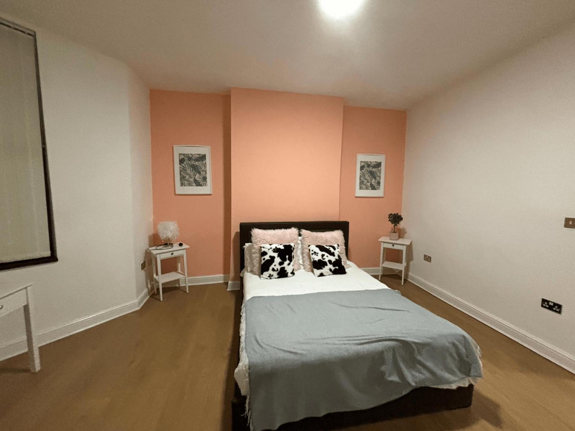Apartamento Duplex With Hot Tub Opposite Stadium
